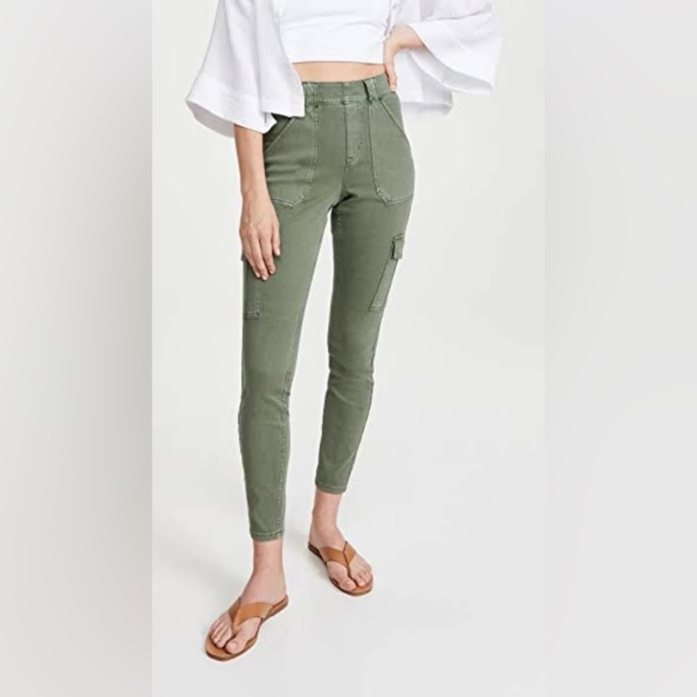 NWT Spanx Stretch Twill Ankle Cargo Pant in Soft Sage Size Medium Tall